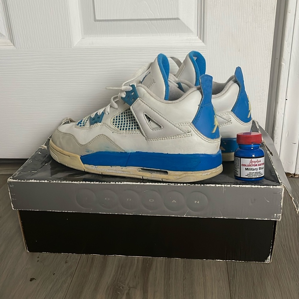 Military blue Jordan 4s
